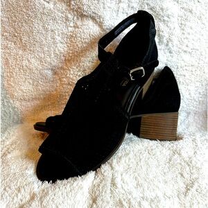 Kookaburra by UGG - New - black suede - stacked leather 2 inch heel sandal